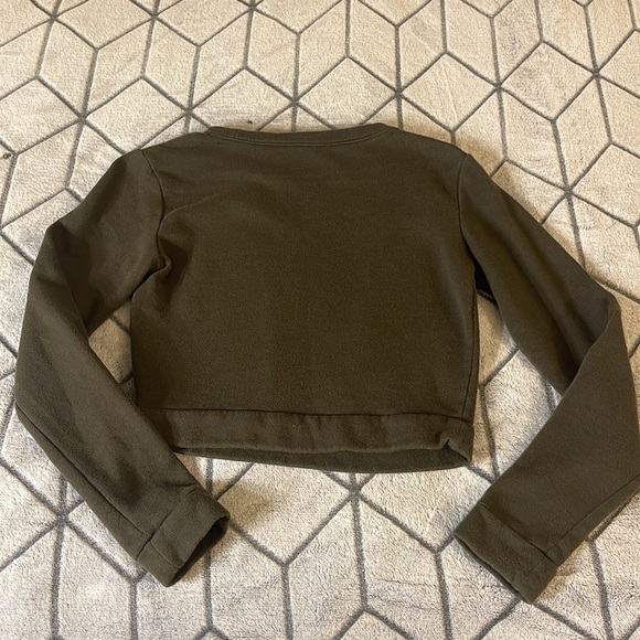 Dark Green Cropped Sweater - Picture 2 of 2